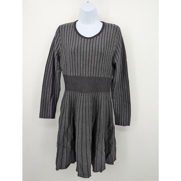 NWT The Limited Black & Gray Fit and Flare Dress Women's Size Medium Long Sleeve - Picture 1 of 5